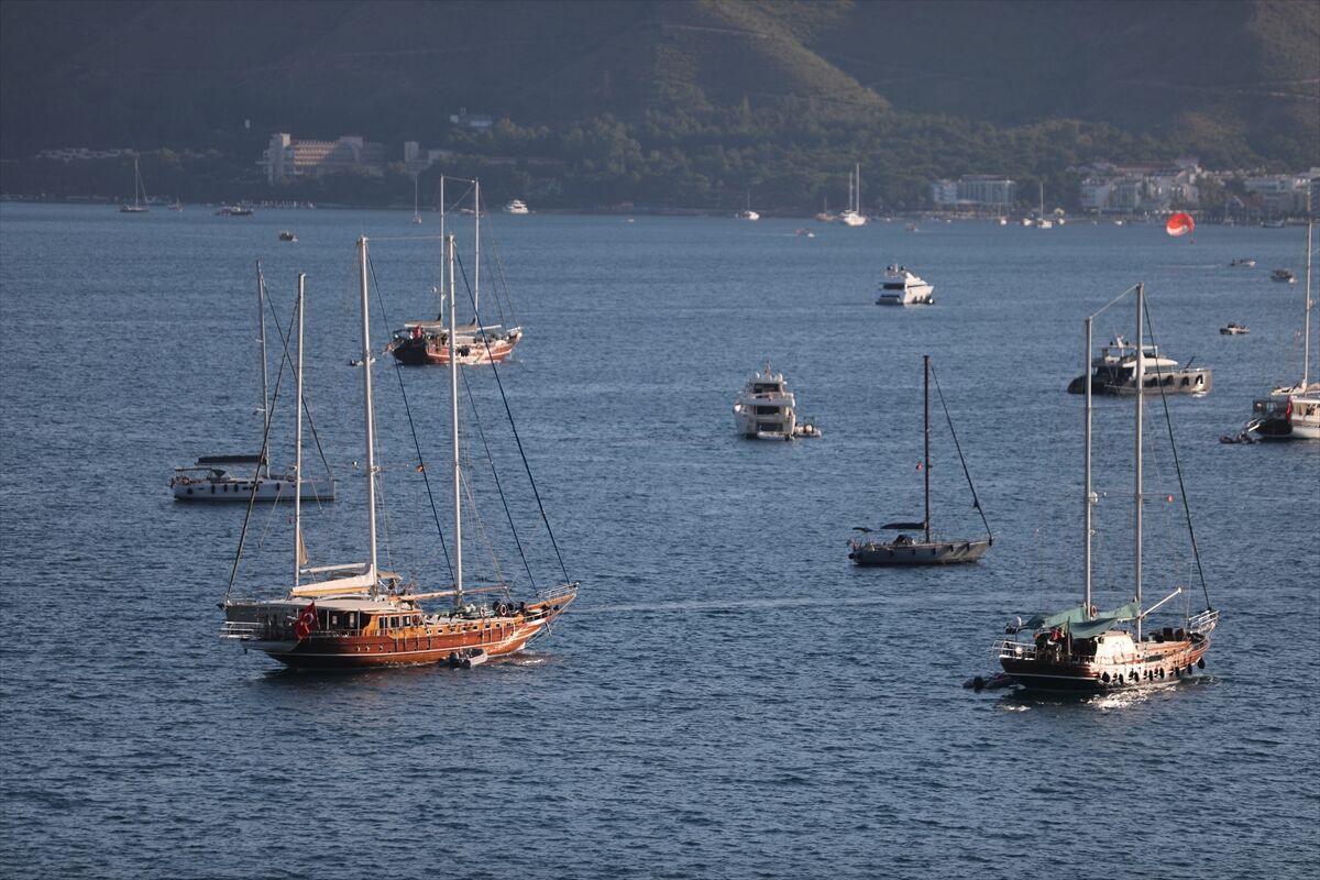 Rus turistler, Ege kıyıları ve Doğu Akdeniz'i İstanbul çıkışlı kruvaziyer turlarıyla keşfediyor