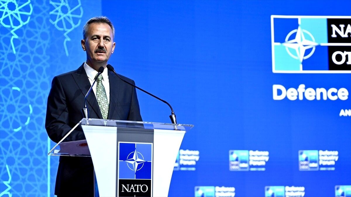 Savunma Sanayii Başkanı Görgün: NATO'nun ihtiyaç duyduğu endüstriyel dönüşümün itici güçlerinden biri olmaya hazırız