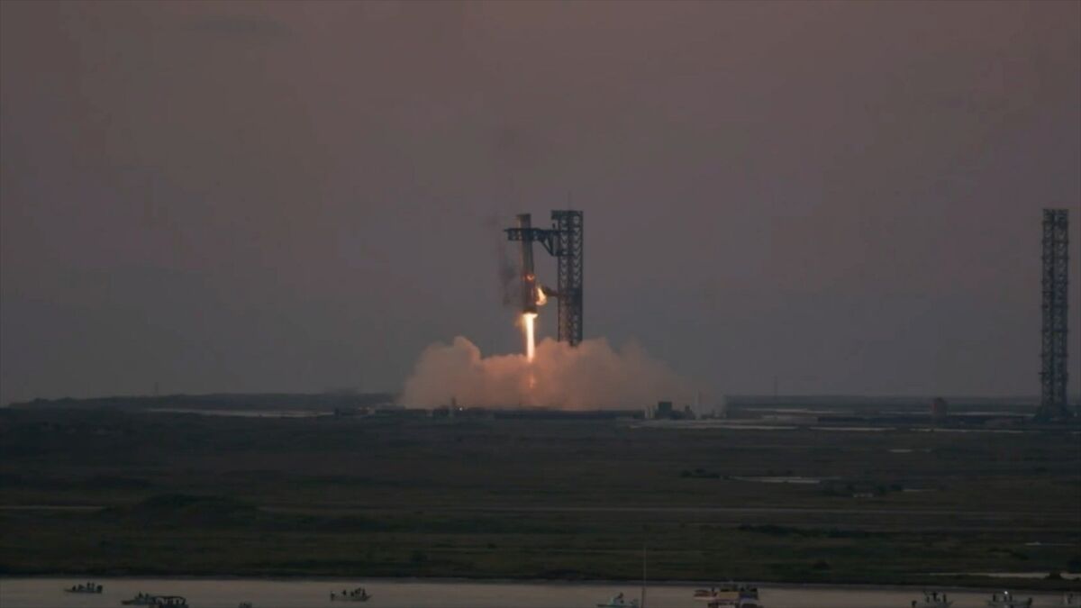 SpaceX, Starship roketiyle 20 uydu fırlattı