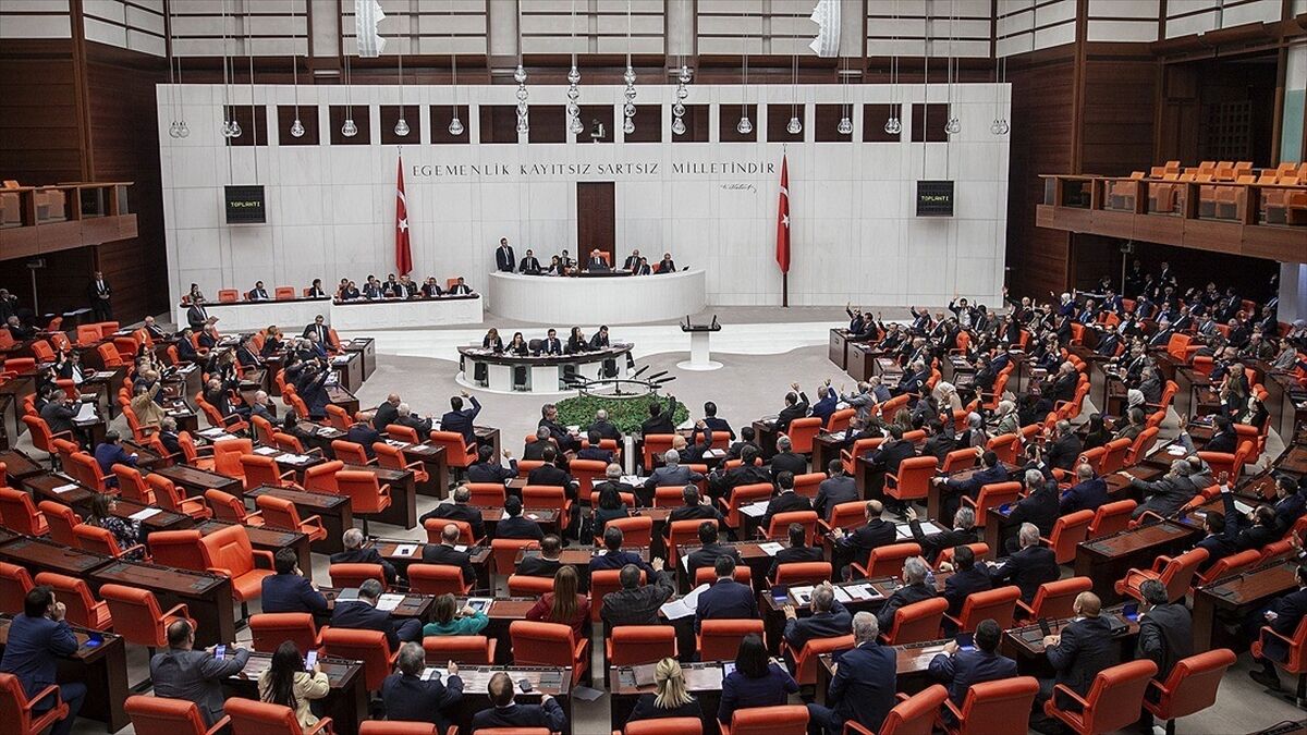 TBMM'de öğrenci affına ve yükseköğretime ilişkin düzenlemeleri içeren teklif görüşülecek