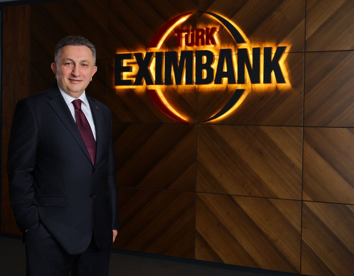 Türk Eximbank, 830 milyon dolarlık sendikasyon kredisi sağladı