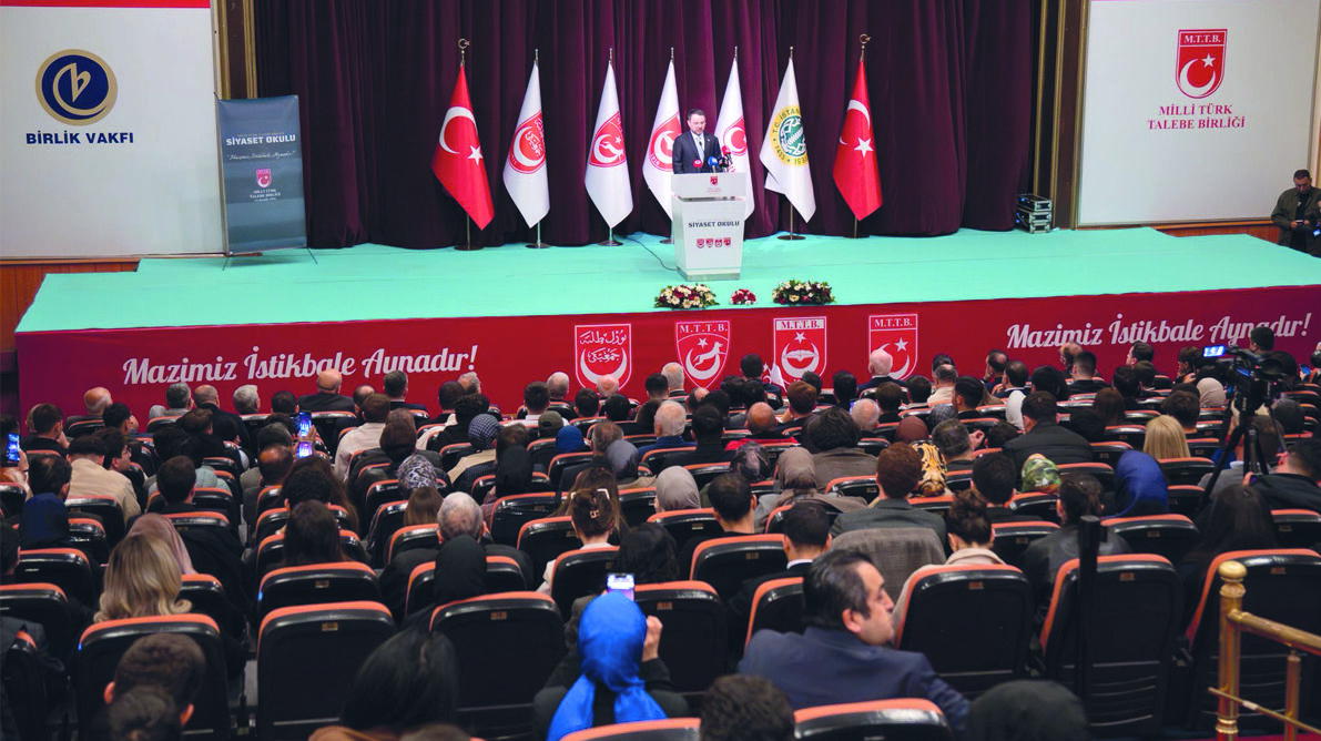 Türkiye'de gençlik hareketlerinin rolü