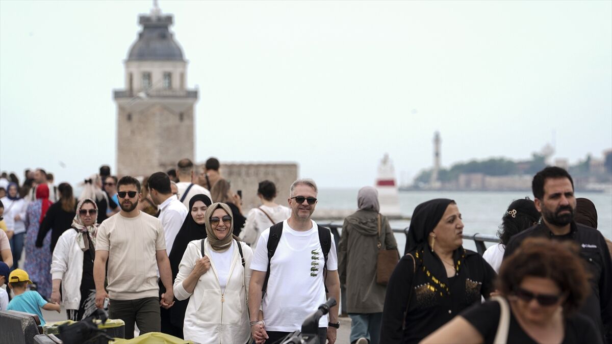 Türkiye'nin turizm geliri yılın ikinci çeyreğinde yıllık bazda yüzde 2,6 azaldı