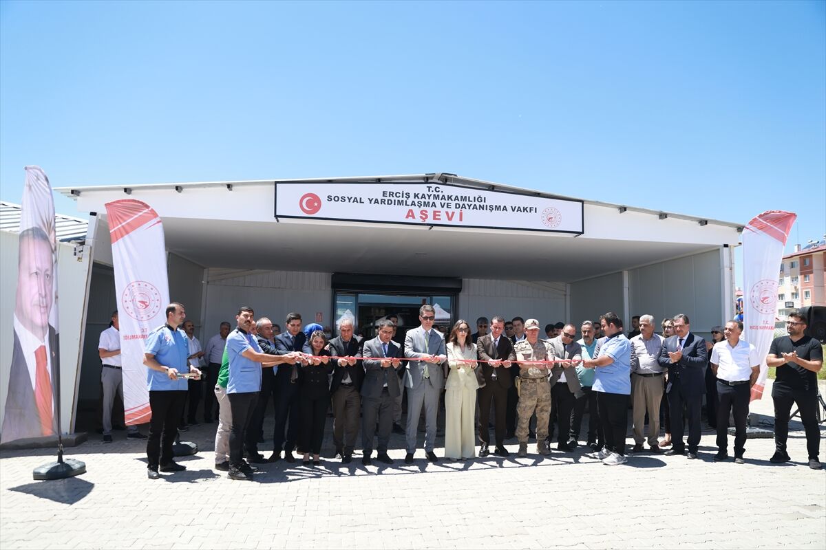 Van'da atıl durumdaki konteynerler aşevine dönüştürüldü
