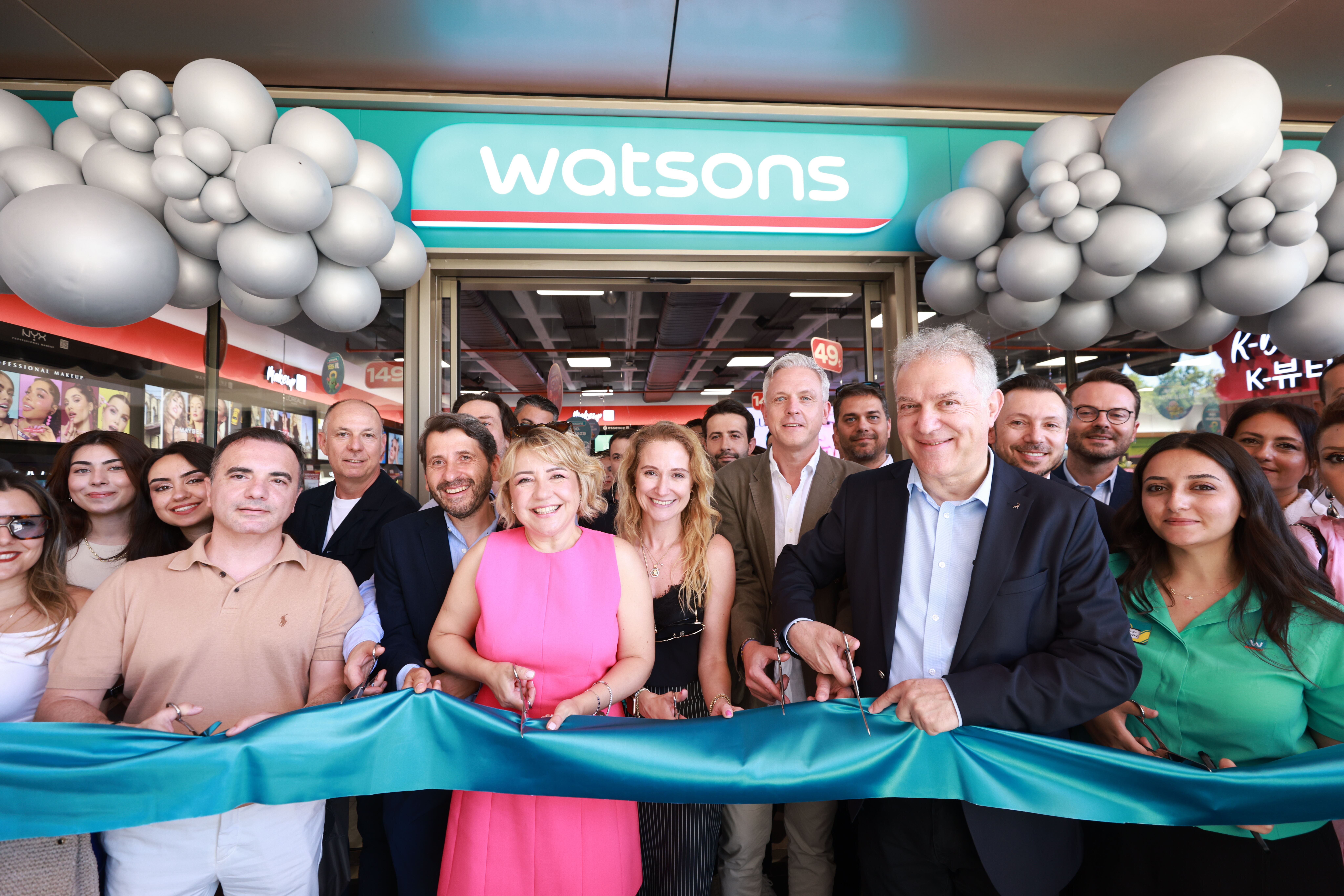 Watsons Türkiye 500. mağazasını Galataport İstanbul'da açtı