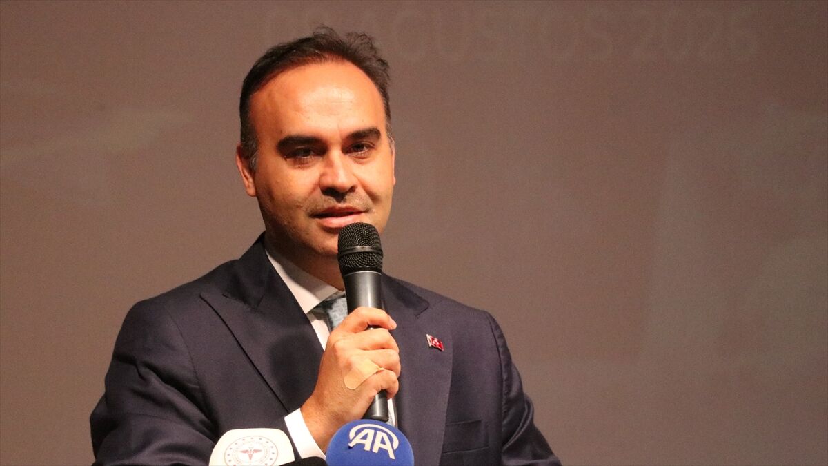 Bakan Kacır: Üretimin, yatırımın, istihdamın, ihracatın yanında olmaya devam edeceğiz