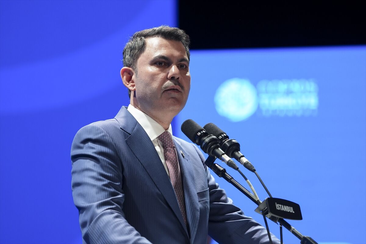 Bakan Kurum, 'NextGenCOP30.5: İklim Zirvesi ve Gençlik Diplomasi Simülasyonu Programı'nda konuştu: