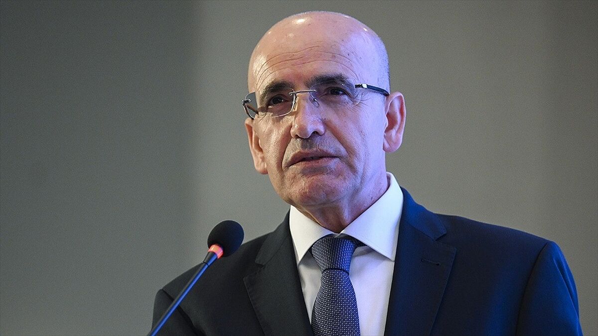 Bakan Şimşek: Jeopolitik gelişmelerin olumsuz etkilerine rağmen mali disiplini koruyoruz