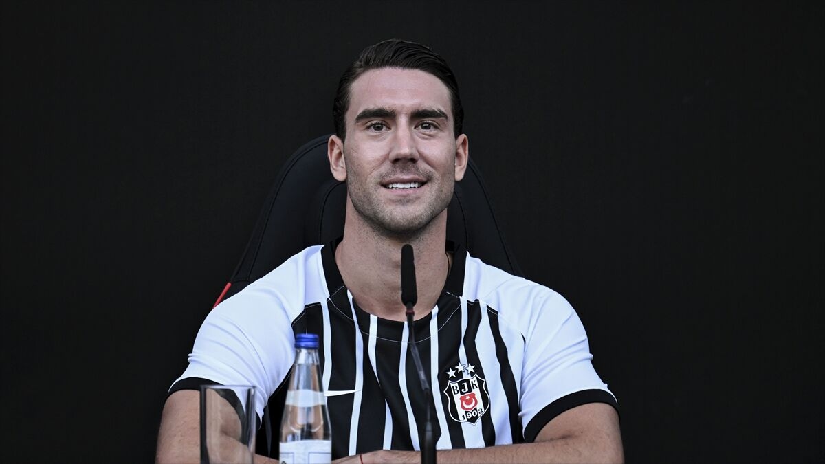 Beşiktaş'ın yeni golcüsü Dusan Vlahovic'in hedefi şampiyonluk: