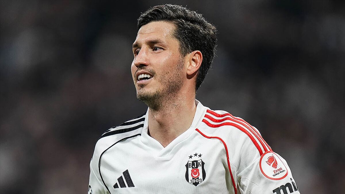 Gençlerbirliği, Salih Uçan ile 2 yıllık sözleşme imzaladı