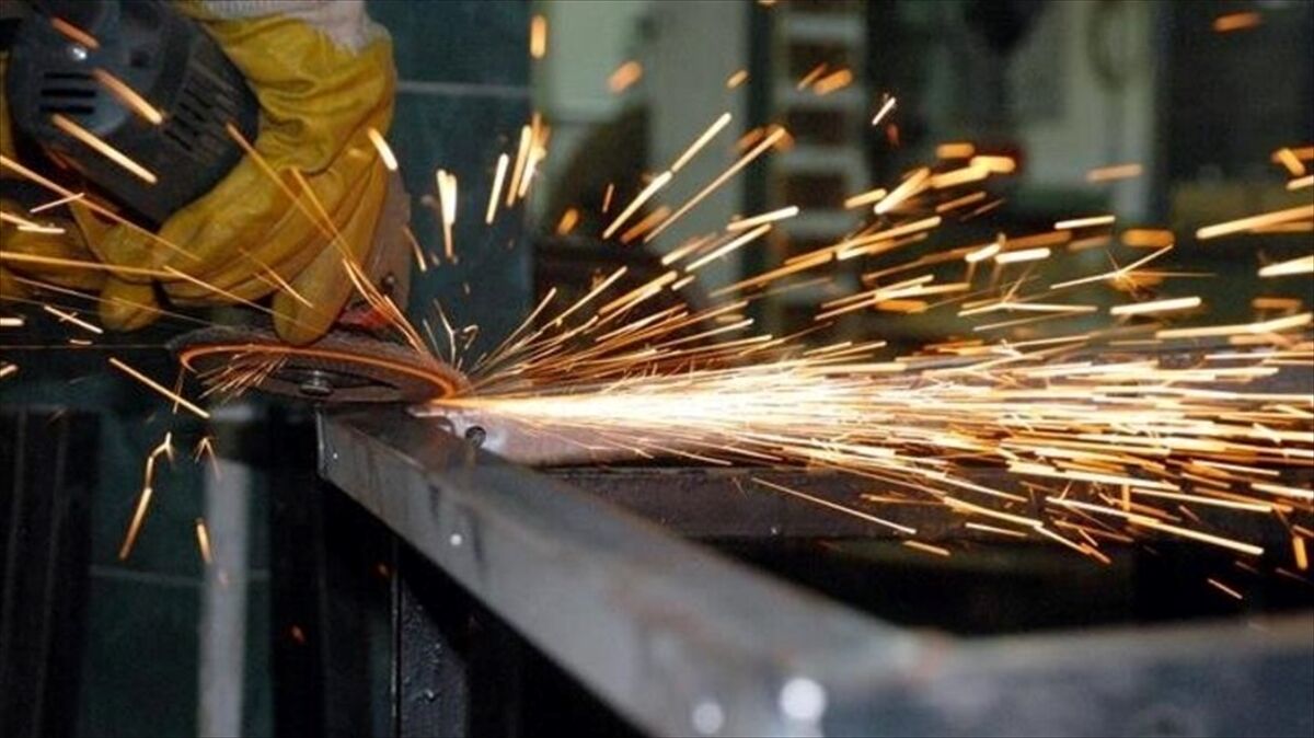 İngiltere'de imalat PMI temmuzda son 4 ayın en düşük seviyesinde gerçekleşti