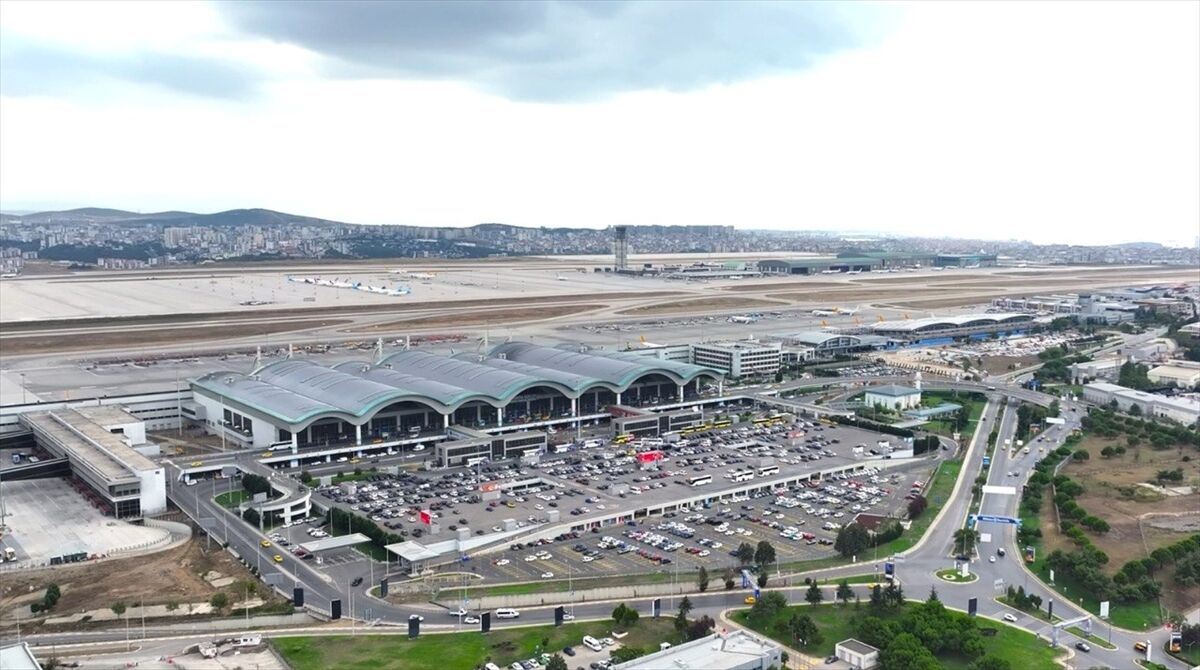 İstanbul Sabiha Gökçen Uluslararası Havalimanı'nda tüm zamanların günlük yolcu ve uçuş rekoru yenilendi
