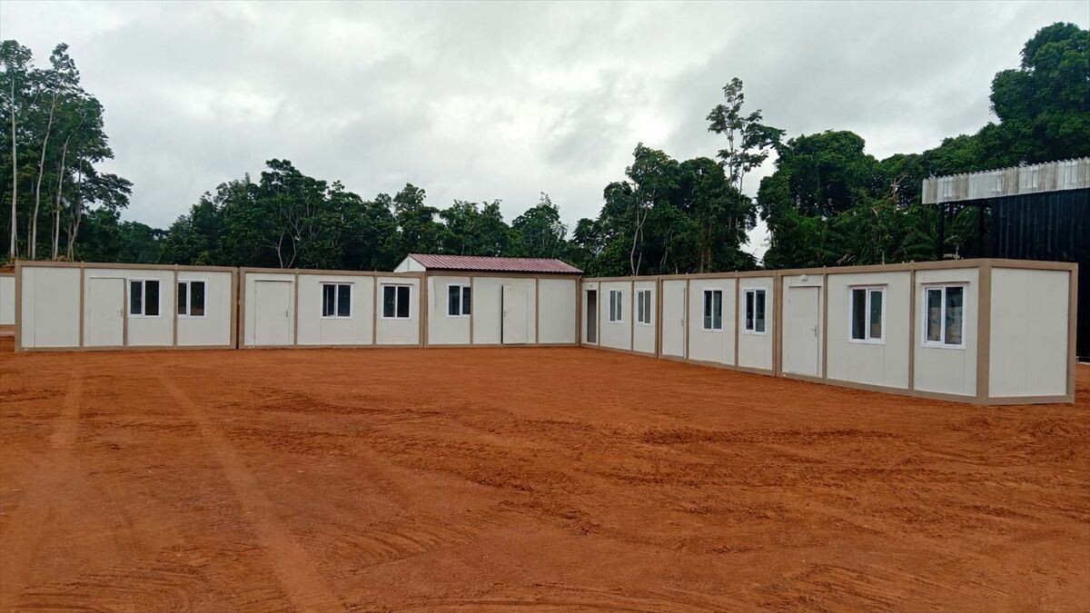Karmod Gabon'daki maden sahasına modüler konteyner yapılar kurdu