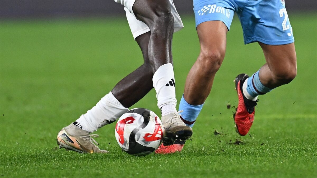 Kasımpaşa, Süper Lig'de sezonu yarın Trabzonspor maçıyla açacak