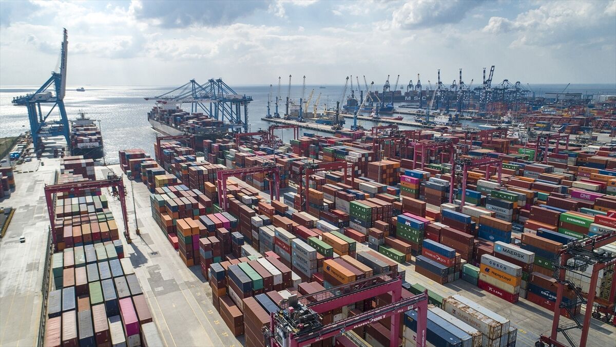 Temmuz itibarıyla yıllık ihracat 278,6 milyar dolarla tüm zamanların en yüksek seviyesine ulaştı