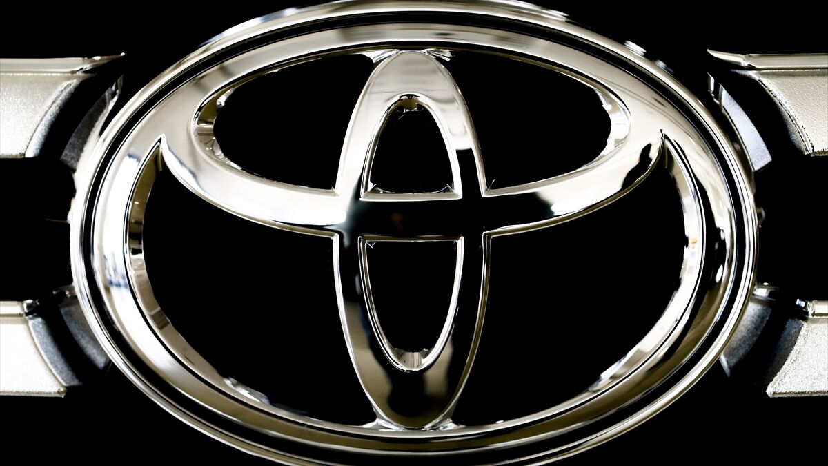 Toyota, gösterge paneli ekranı sorunu nedeniyle ABD'de 500 binden fazla aracı geri çağırıyor