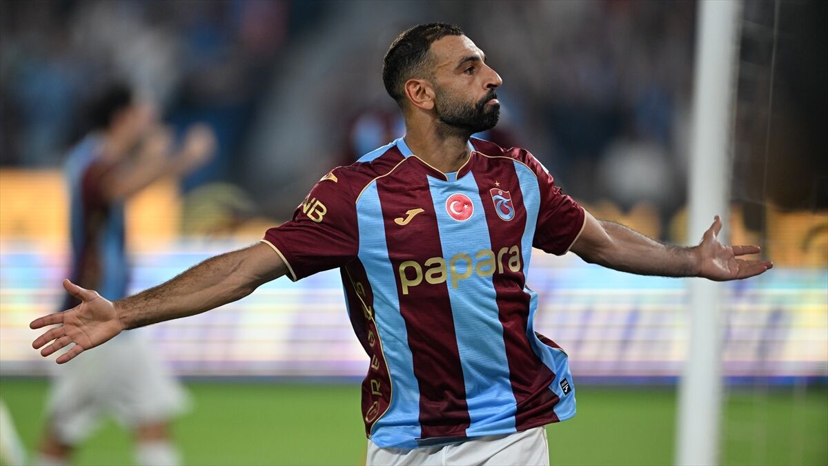 Trabzonspor'da şampiyonluk sonrası en golcü başlangıcı Salah yaptı