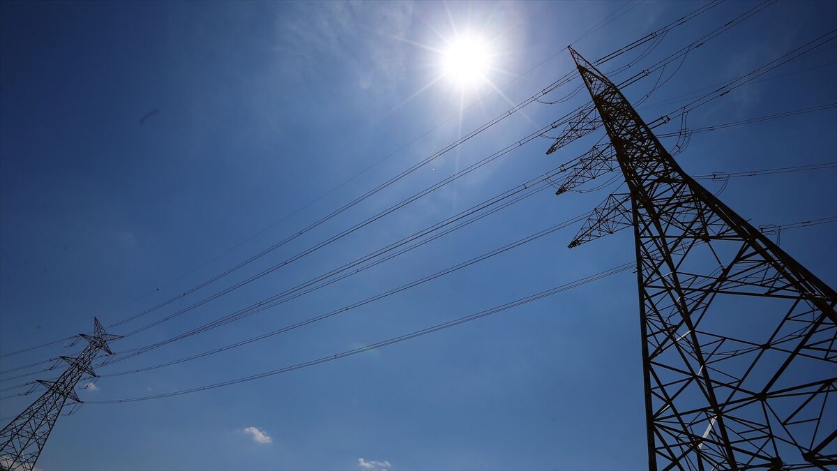Türkiye'nin elektrik kurulu gücü 126 bin 476 megavata ulaştı
