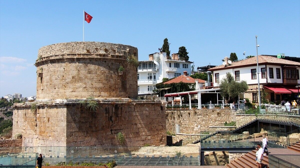 2 bin yıllık tarih Antalya'nın kalbinde, Kaleiçi'nde yaşatılıyor