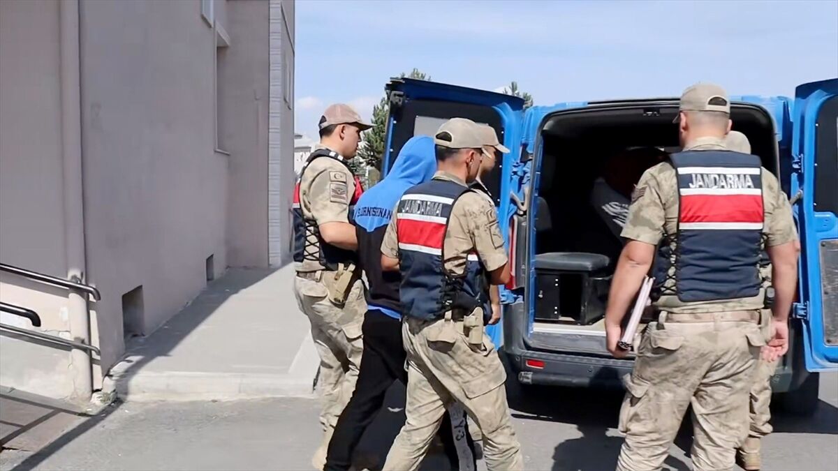 35 ilde düzenlenen uyuşturucu operasyonlarında 172 kişi tutuklandı