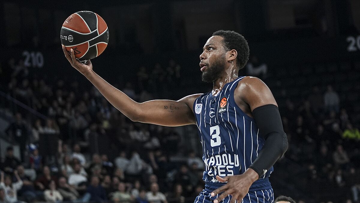 Anadolu Efes, Avrupa kupalarında 914. maçına çıkacak