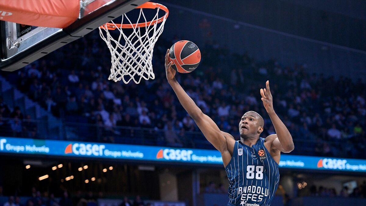Anadolu Efes, Avrupa Ligi'nde yarın Real Madrid'i ağırlayacak