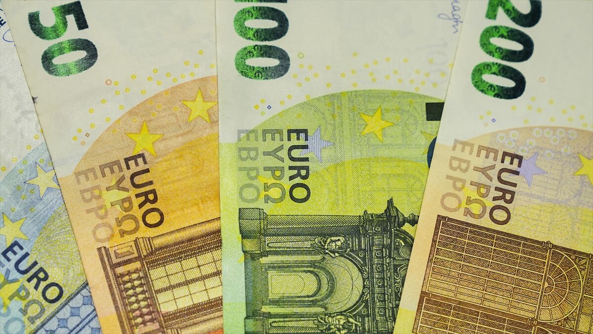 Avro, dolar karşısında son 3 ayın en düşük seviyesinde