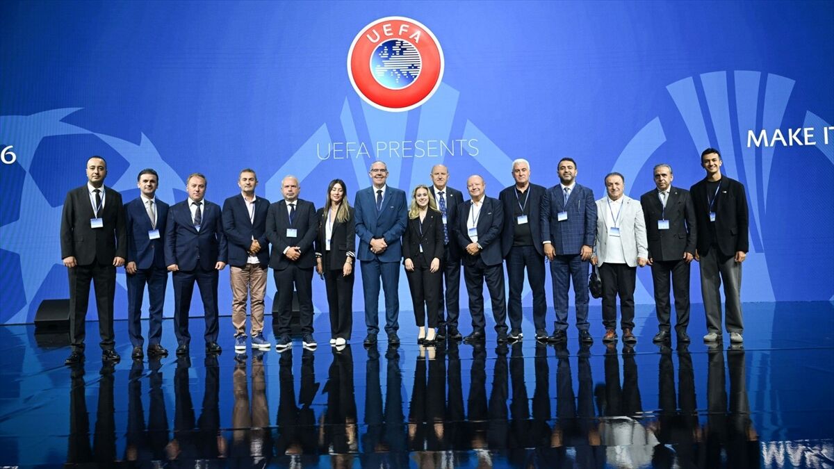 Avrupa futbolunda 'deplasman taraftarlarına toplu yasağa' sınırlama