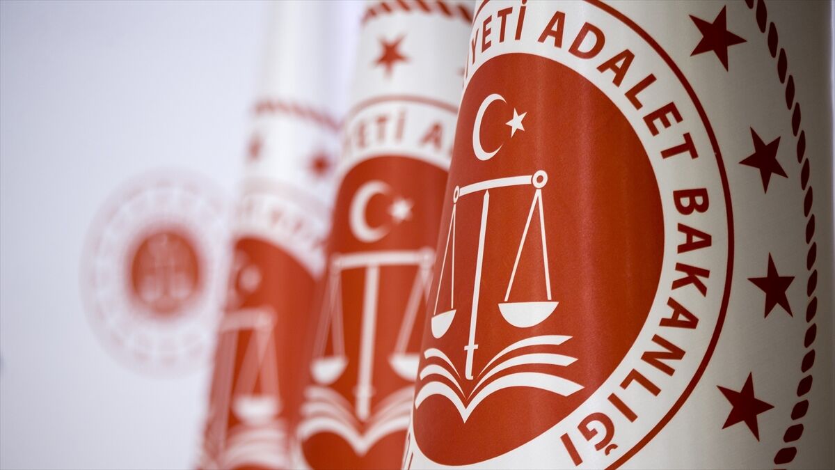 Başsavcılıklara 'ailenin, gençlerin ve toplumun korunması' için genelge