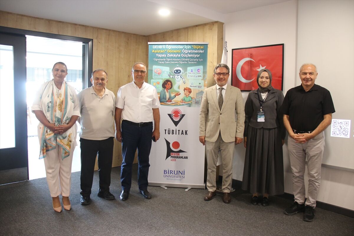 Biruni Üniversitesi'nde yapay zeka destekli eğitim projesinin açılışı yapıldı