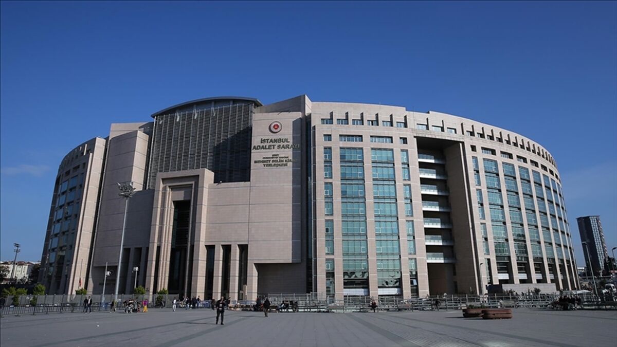 Borsa İstanbul'da manipülasyon soruşturmasında 11 zanlı yakalandı