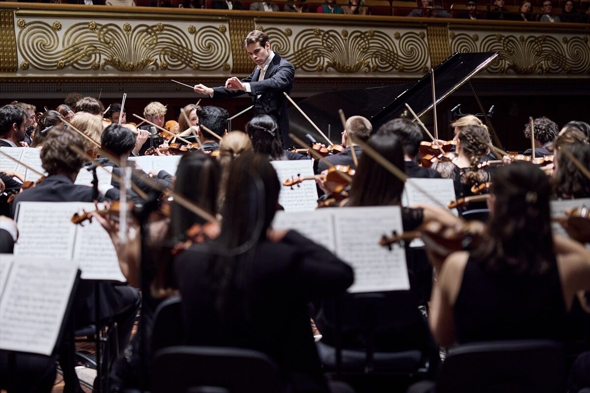 'Carmina Burana' sahne kantatını 22 yaşındaki Maximilian Cem Haberstock yönetecek