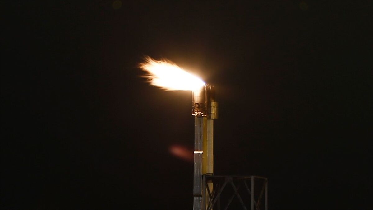 Çin, dünyanın en büyük LNG alıcısından küresel satıcıya dönüşüyor