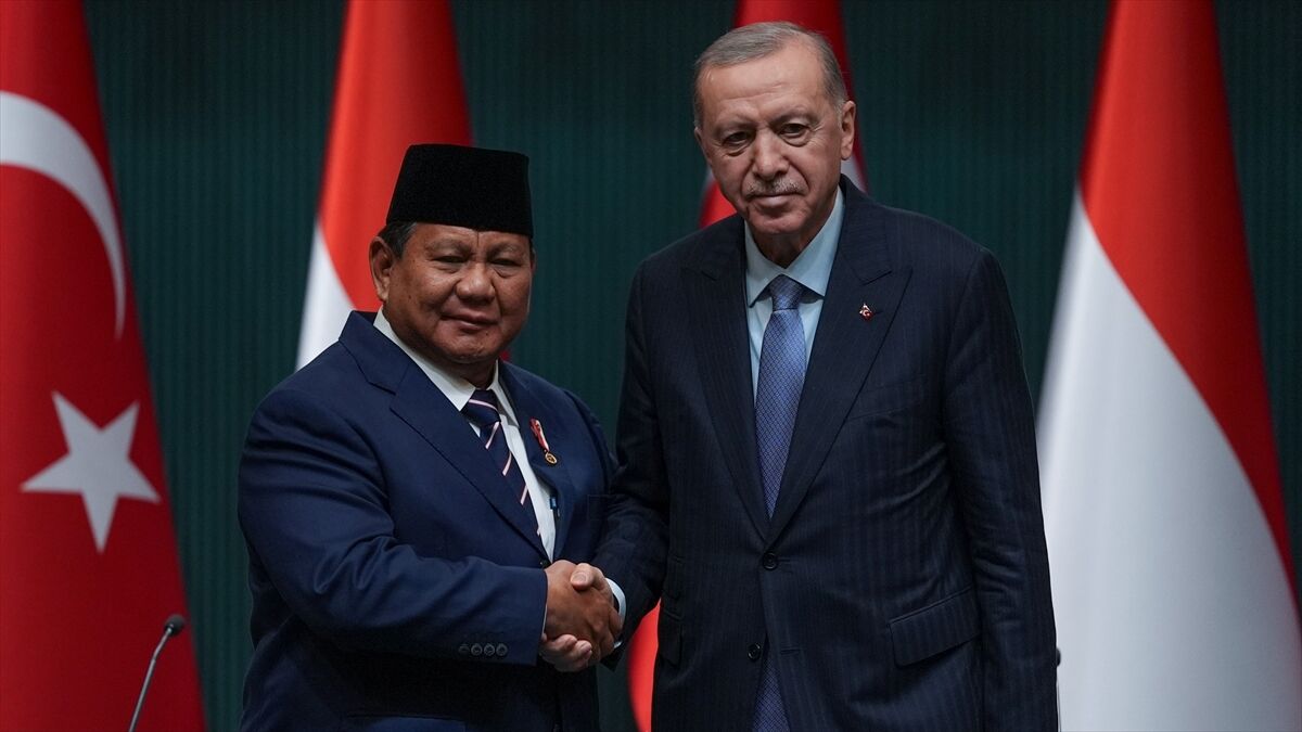 Cumhurbaşkanı Erdoğan, Endonezya Cumhurbaşkanı Subianto ile telefonda görüştü