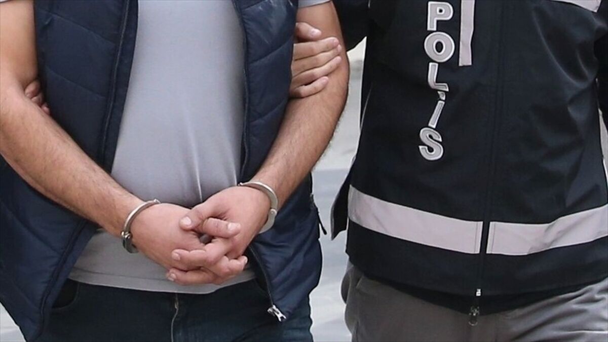 FETÖ'nün 'güncel bilişim yapılanması' soruşturmasında 10 gözaltı