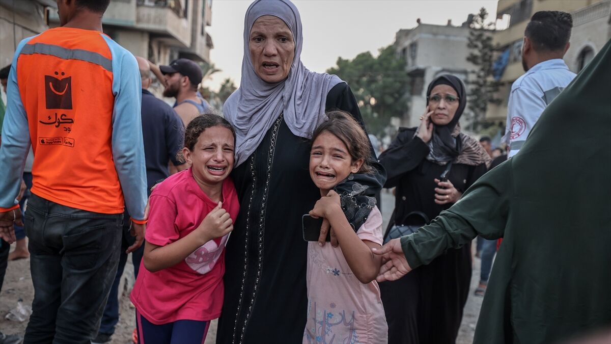 İsrail askerlerinin Gazze Şeridi'nde açtığı ateş sonucu 3 kadın yaralandı