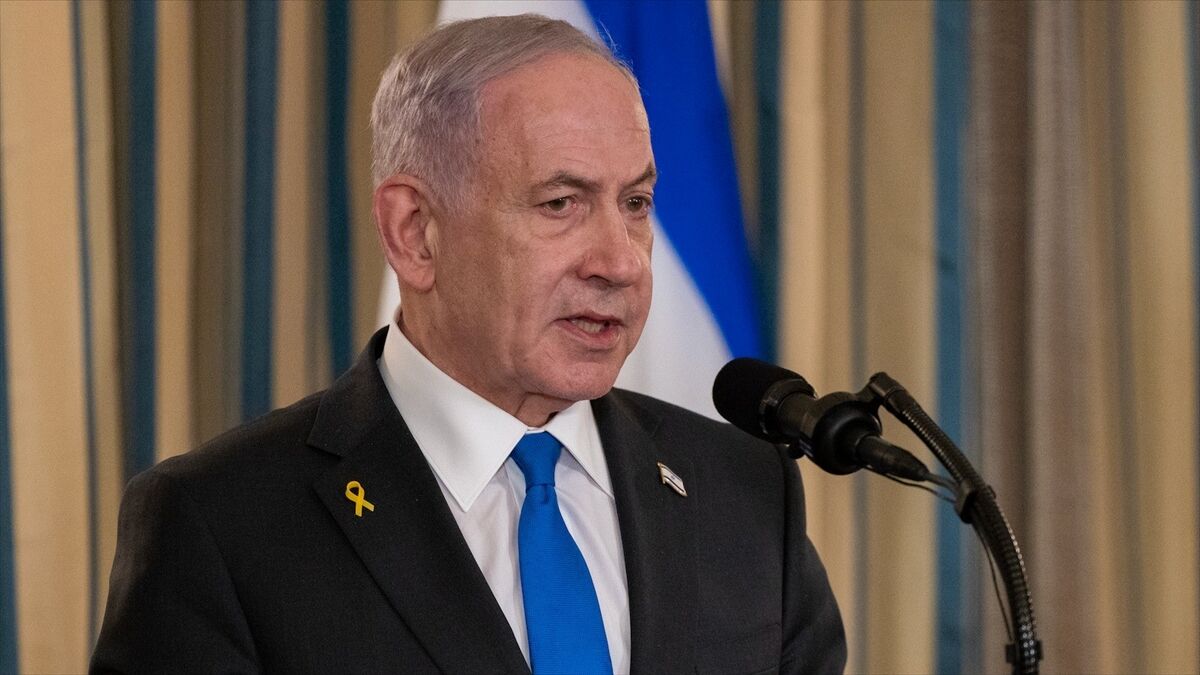 İsrail'deki seçim anketine göre Netanyahu muhalefetin gerisinde kaldı