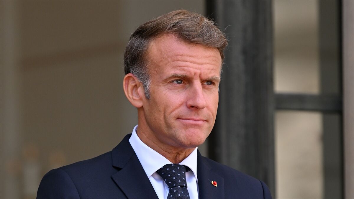 Macron'dan çocukları korumak için yapay zeka modellerinin incelenmesi çağrısı