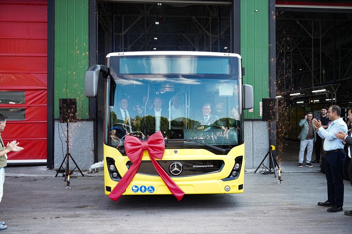 Otokar'da Mercedes-Benz Conecto'nun seri üretimi başladı