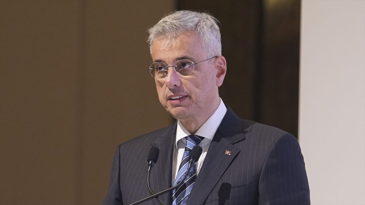 Sağlık Bakanı Memişoğlu: Dünyanın her ülkesinden Türkiye'ye sağlık hizmeti almaya geliyorlar