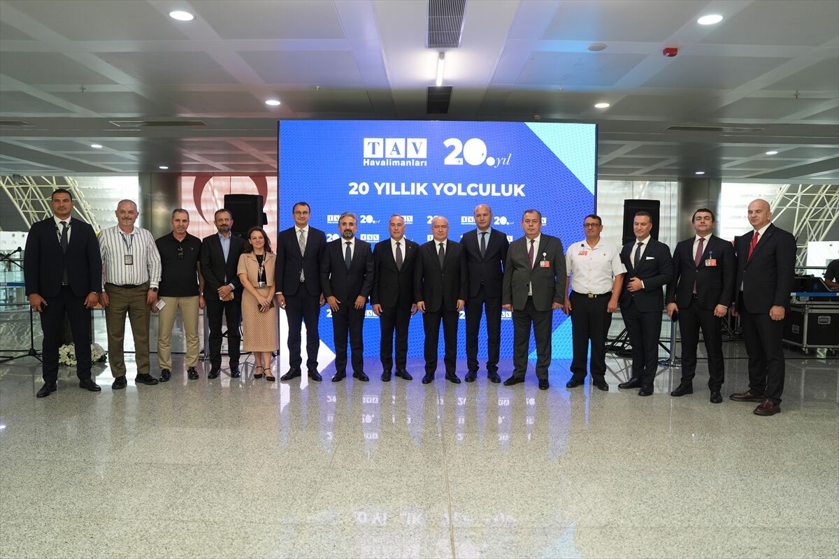 TAV Havalimanları İzmir'de 20. yılını kutluyor