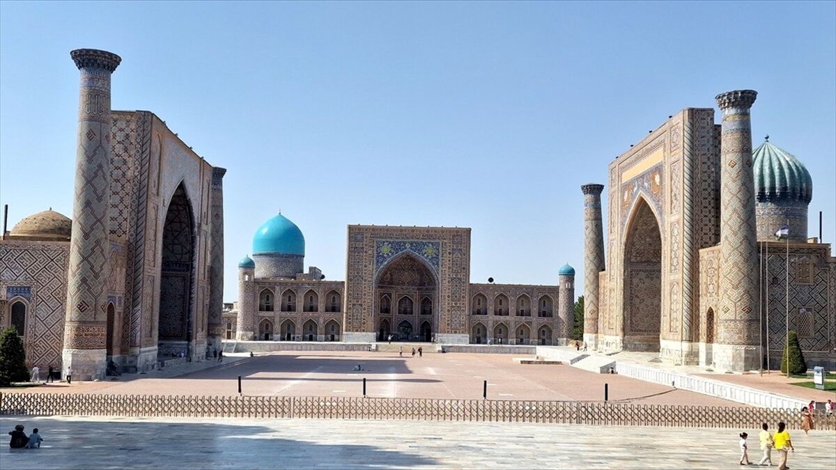 Türk-İslam medeniyetinin kadim merkezlerinden Özbekistan 35 yaşında