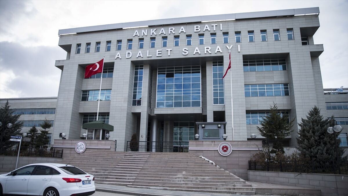 Ankara'da 'yeni nesil suç örgütü' soruşturmasında 9 zanlı tutuklandı