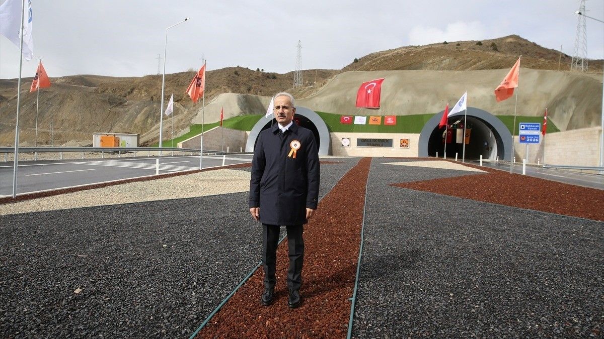 Bakan Uraloğlu: Dallıkavak Tüneli ile yolumuzu 20 dakikadan 5 dakikaya indirdik
