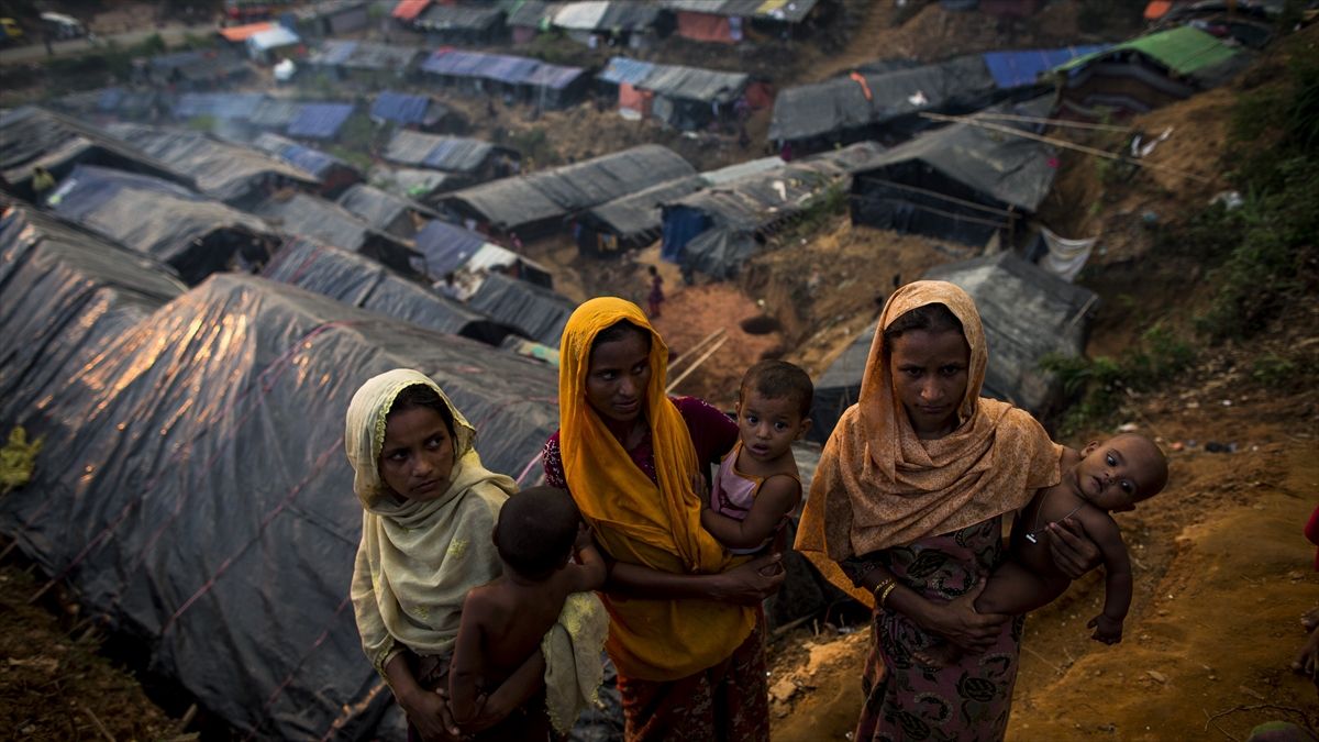 Bangladeş'teki yaklaşık 1,3 milyon Arakanlı Müslüman mülteci, güvensiz ortam nedeniyle evlerine dönemiyor