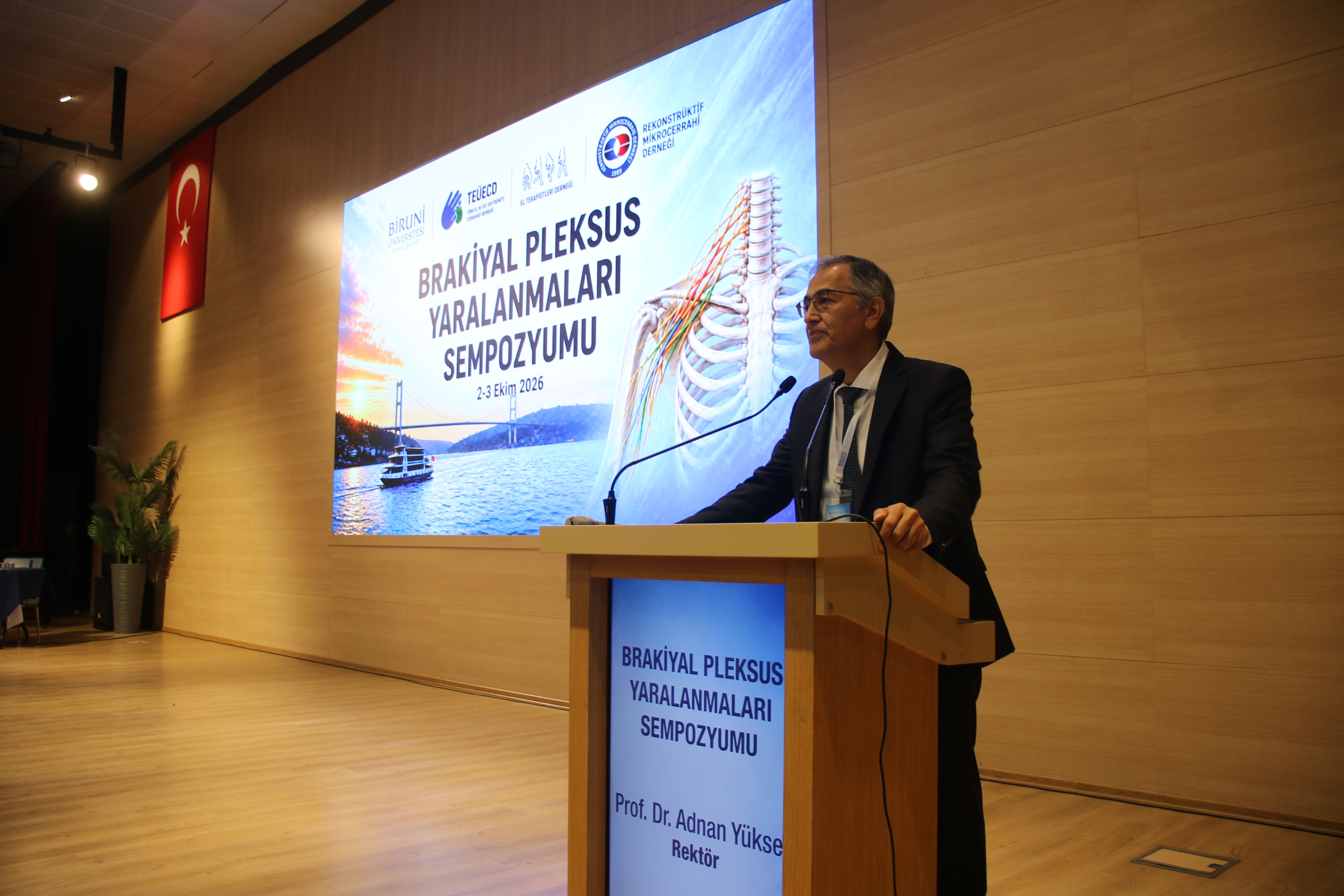 Biruni Üniversitesi'nde brakiyal pleksus yaralanmaları sempozyumu düzenlendi