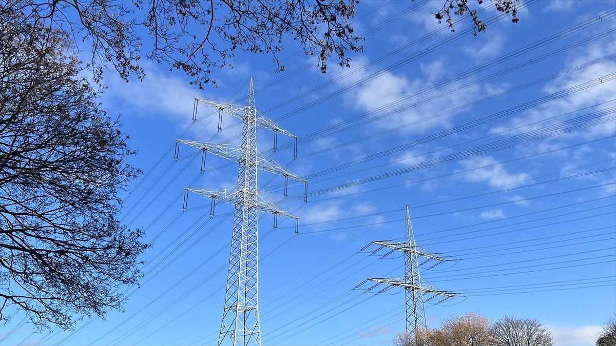 Çatalağzı ile Silahtarağa arasındaki hat ulusal elektrik şebekesinin temelini attı