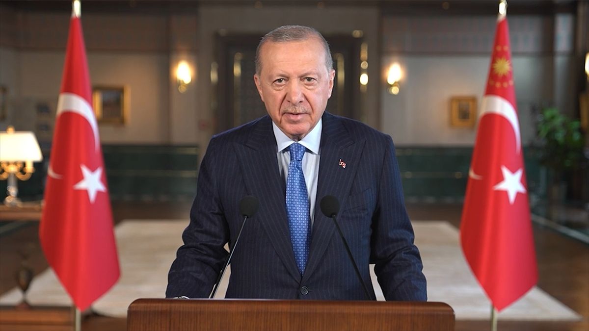 Cumhurbaşkanı Erdoğan: Barışa giden yolu açmanın gayreti içerisindeyiz