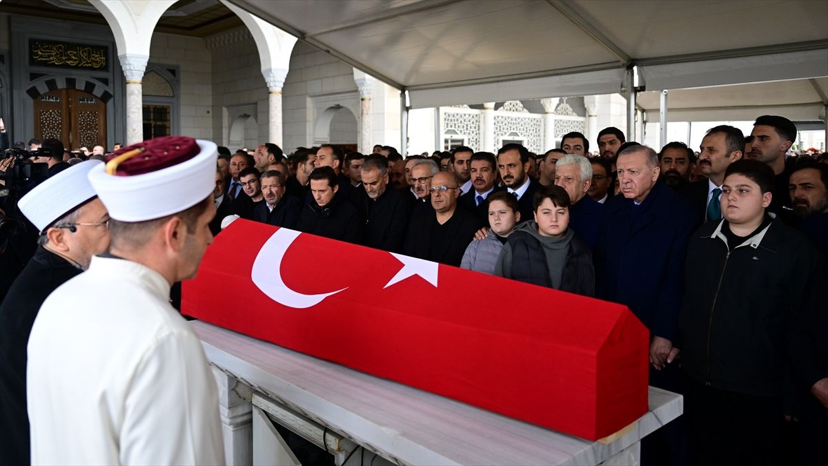 Cumhurbaşkanı Erdoğan, Üsküdar Belediye Başkan Vekili Gültekin'in cenaze törenine katıldı