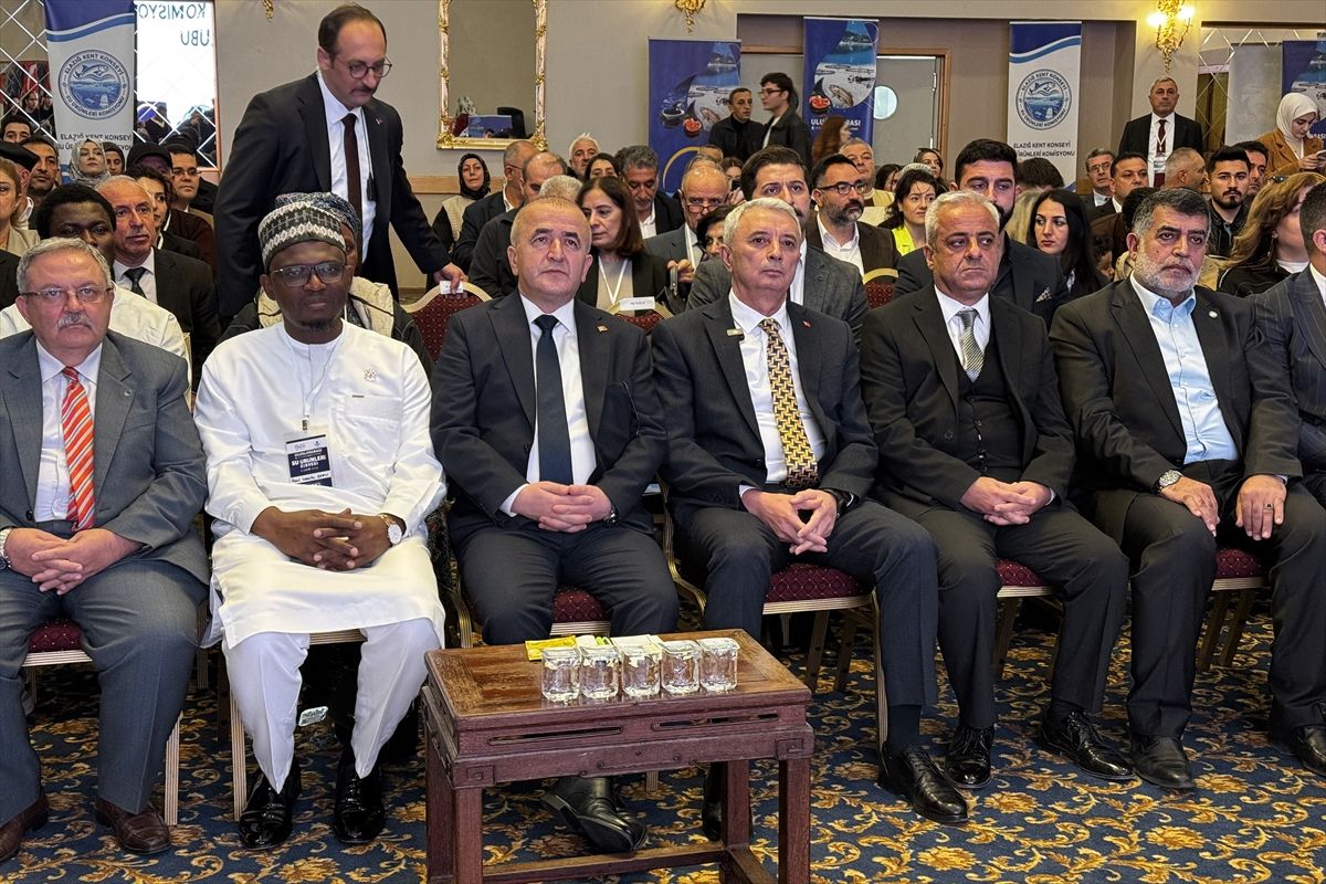 Elazığ'da 'Uluslararası Su Ürünleri Zirvesi' başladı